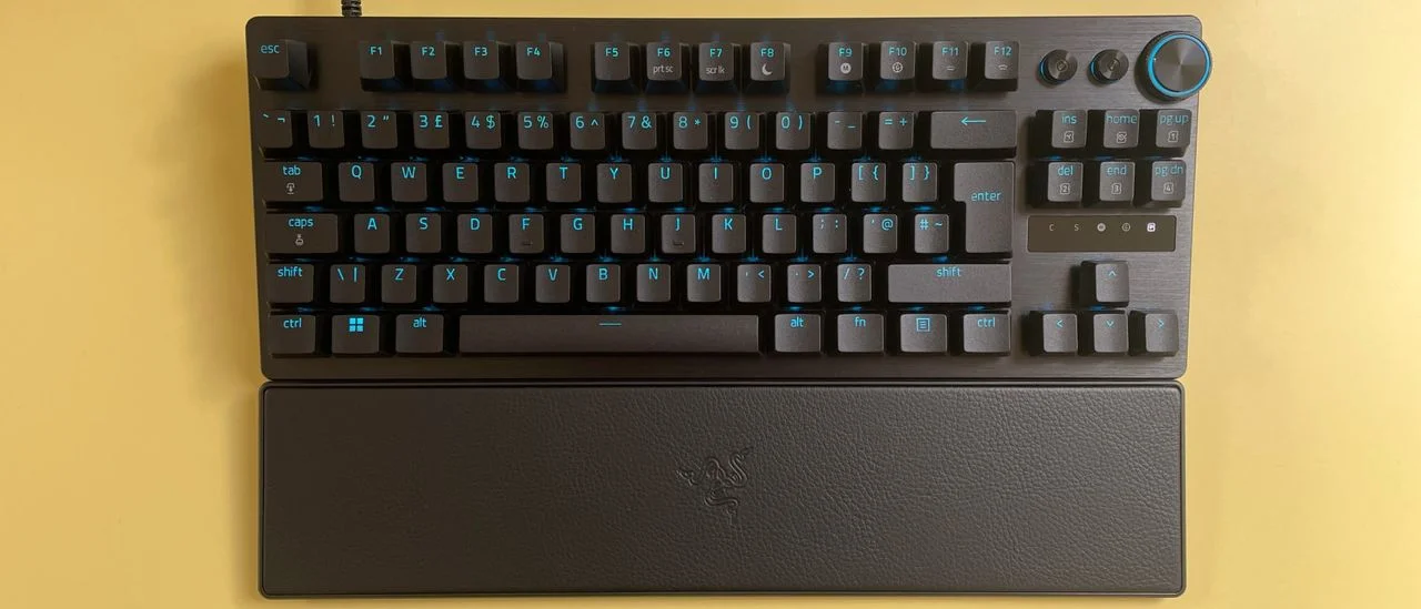 Razer Huntsman V3 Pro Tenkeyless: A Premium Mechanical Keyboard for Mac Gamers