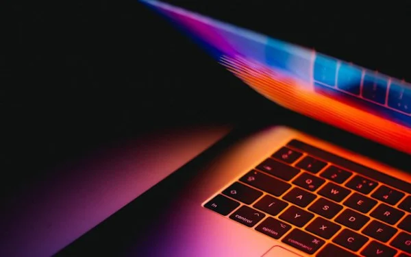 Harnessing Apple Silicon for Enhanced Language Processing in Local AI