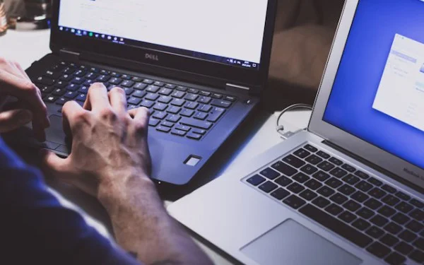 Enhancing Coding Agents with Persistent Memory Solutions