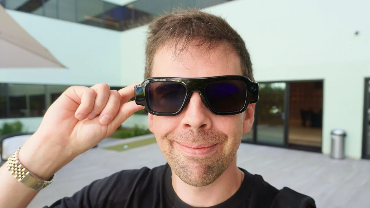Snap Specs Review: Balancing Bold Design with Practical AR Utility